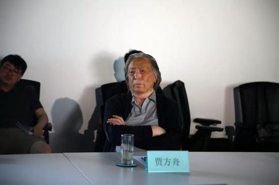 著名艺术批评家、策展人贾方舟先生