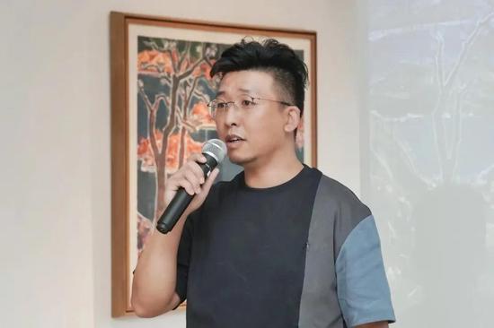 崇真艺术基金创始人李牧