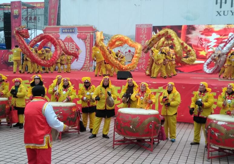 江苏盱眙元宵节民俗汇演精彩纷呈