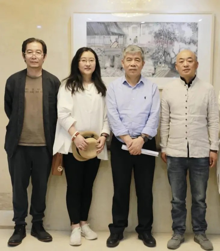 天津美术学院王爱君教授,商毅教授,杨维民教授与画家吕印 捐赠环节