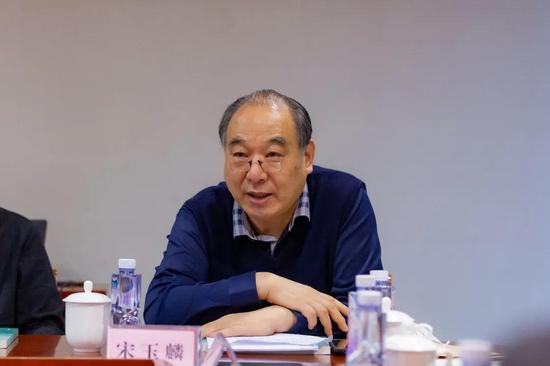 省美术家协会名誉主席、原省国画院长、原省美术馆馆长宋玉麟致辞