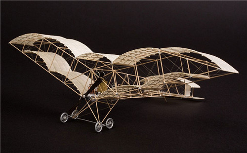 英国匿名老人制作的精美飞机模型
