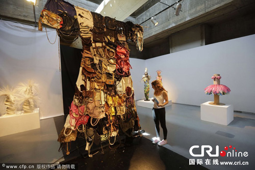 黎巴嫩“非凡艺术展”：41名艺术家用废弃材料创作艺术品