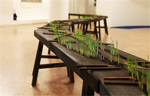 “大运河”展现场，邱志杰装置作品《漕运》