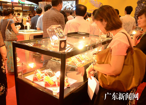 “妙不可言”极品玉雕佛像艺术展26日在穗开展