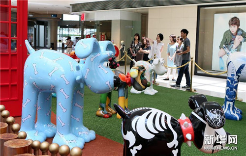“全球最瞩目艺术狗展”在港亮相  