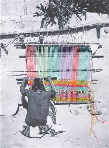 日本艺术家线绣作品：眼睛里射出的线条