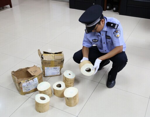 石家庄海关破获非洲原段象牙21.5公斤