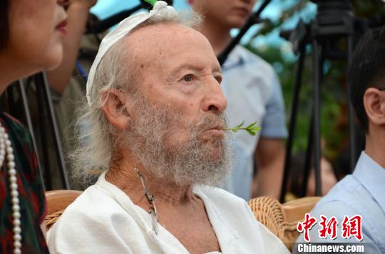 图为西班牙艺术大师胡安·里波列斯