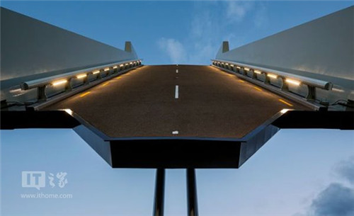 Lower Hatea渡桥，由Knight Architects设计