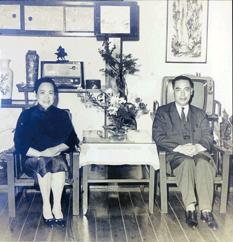 阮毅成夫妇像