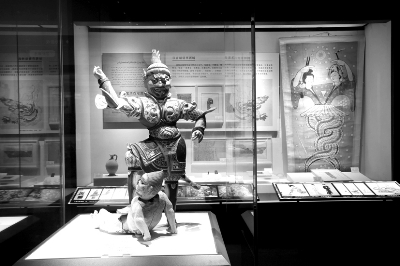 “西域历史的记忆——新疆历史文物陈列”展