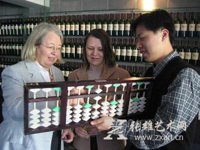 算盘成收藏市场“宠儿” 四类值得收藏