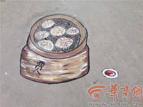 西北政法大学井盖变身栩栩如生的卡通人物