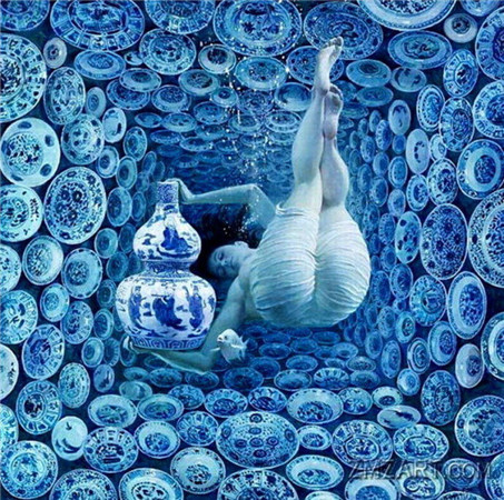 广东画家黄中羊画作欣赏：瓷器古董与女人