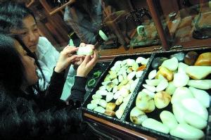 缅甸克钦邦玉石场将开放 国内玉石原料紧缺有望缓解