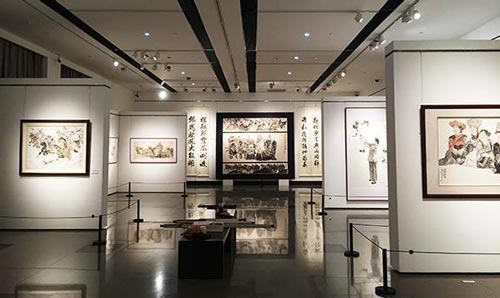 上海中国画院毛国伦70年书画回顾展现场（一楼）