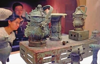 宝鸡石鼓山西周贵族墓出土青铜展上海开幕