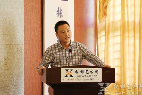商丘东海文化传媒有限公司董事长朱吉龙在签约仪式上发言