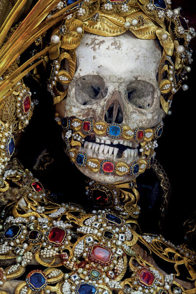 The Empire of Death and Jewelry