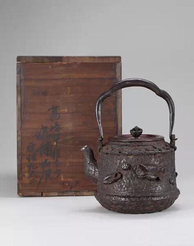 光龙堂大国造嵌金银『富贵第一峰』铁壶