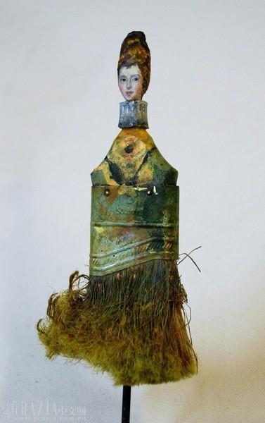 刷柄上的艺术——塑造出文艺复兴时期少女