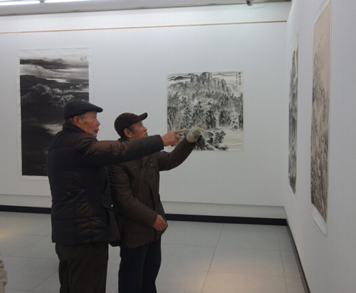 市美术馆推出“2015连云港市山水画展”