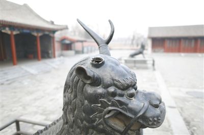 圆明园铜麒麟断角：园方称系仿制品