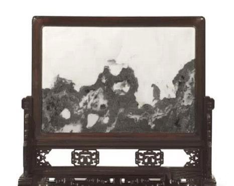Lot 3291 清十七/十八世纪 紫檀嵌大理石案屏 130x105.5x38cm