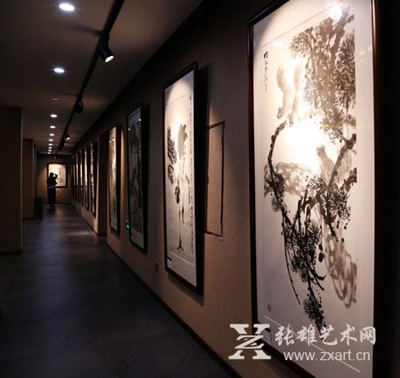 韦自强作品展现场