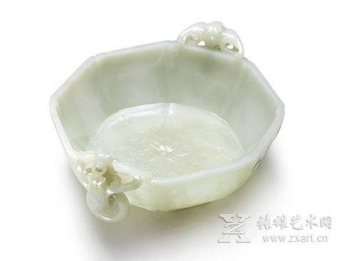  18-19 世纪 清朝青白瓷玉八角婚姻碗   估价1,500,000–2,000,000港币