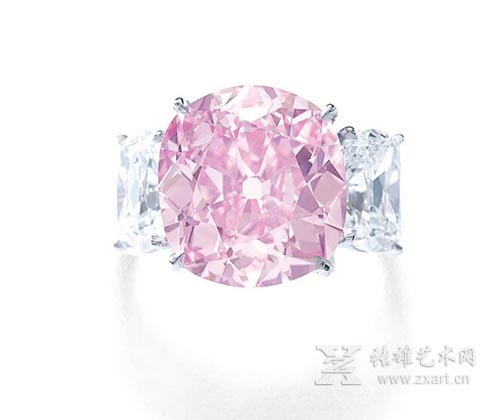 鲜彩粉色钻石戒指