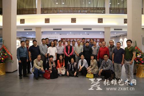 浓郁的绿色生命力：厦门名家谈叶碧峰闽南风景专题油画展 艺术家合影