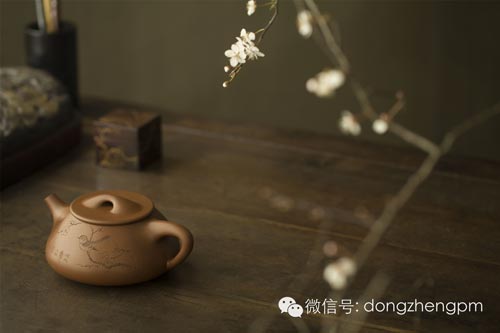 顾景舟制吴湖帆书江寒汀画大石瓢壶