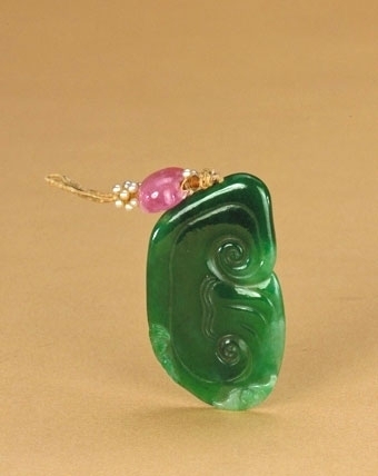 翠灵芝佩