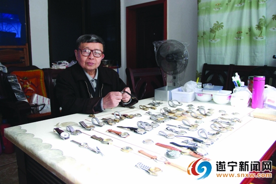   　　收藏手表就是收藏时光