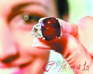 拍出3000万美元的红宝石 