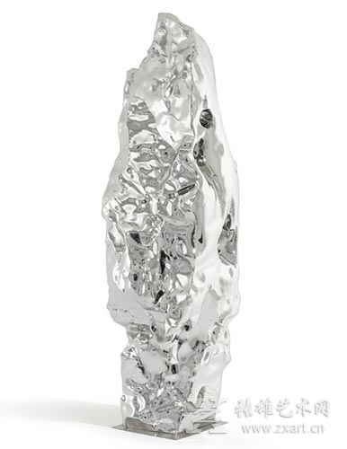 展望《假山石》以236万元成交