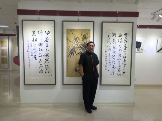 段俊平先生在山东青州书法名家展现场