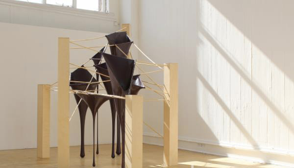 Morwenna Potter的作品“23 Litre Painting”，售价5000英镑