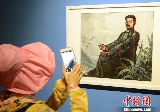 “翰墨春秋——沈文书画展”上，其代表作品版画《鲁迅》吸睛。