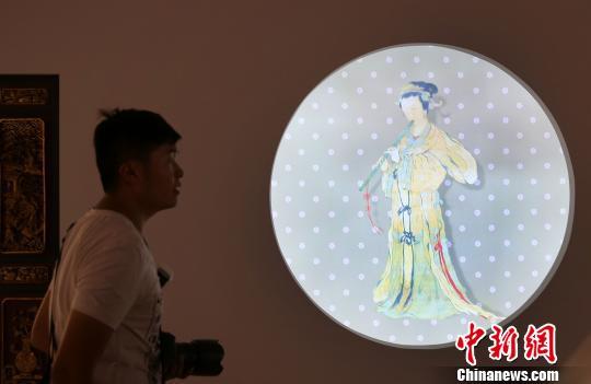 “温·婉——中国古代女性文物大展”正在南京博物院布展