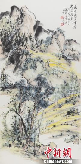 图为本次拍卖会，起拍最高的是知名画家刘知白的画作《满眼菜花黄》，以29万元人民币的起拍价领衔全场