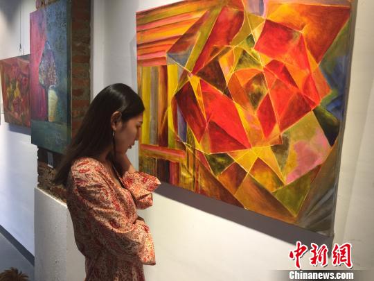 “无限制”巴基斯坦画家首次中国个展亮相浙江