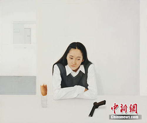   梁浩 《测量-一支枪的长度》 2013 布面油画 110×120cm