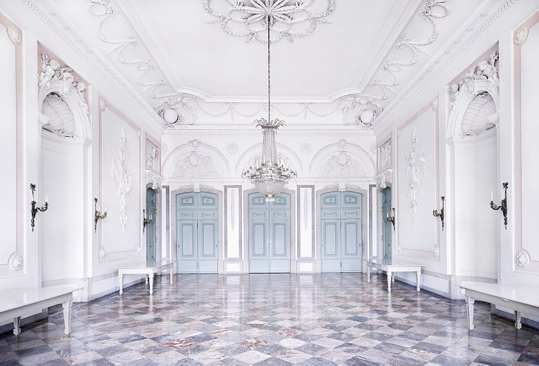 赫费尔的大尺幅作品《Benrather Schloss, Dusseldorf IV》（2011）