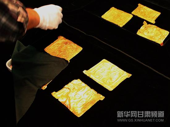 法国收藏家戴迪安无偿返还中国24件金饰片