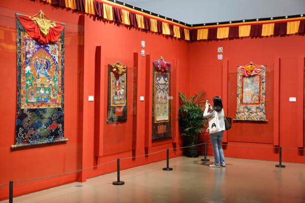 120多件西藏文物珍品在沪展出，见证内地与西藏历史渊源