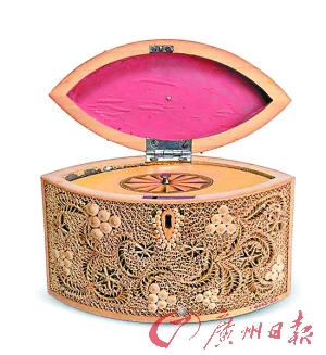 “乔治王时代”茶叶罐 