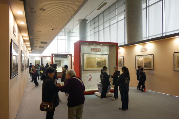 “圆明园罹难155周年暨《圆明园四十景》主题展”现场。